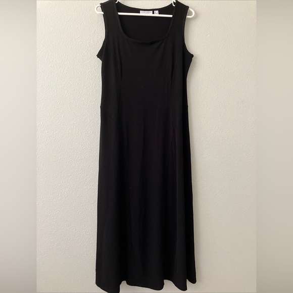 Susan Graver Regular Liquid Knit Sleeveless Midi Dress - Black () A480677 - Picture 3 of 4